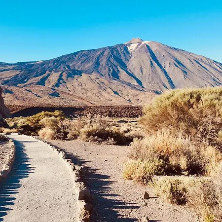 Lovely Gigantes Apartman