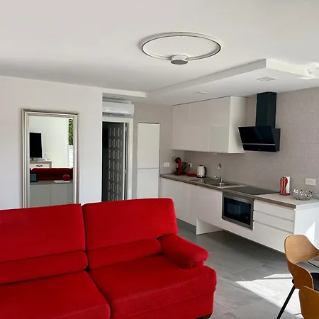 Lovely Gigantes Air Condition & Solarium 아파트 *